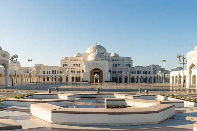 Private - Abu Dhabi Half Day City Tour - Abu Dhabi Dates Market: what to buy, what to taste, what to skip