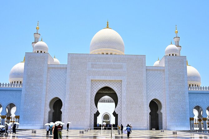 Private Abu Dhabi Sightseeing Tour from Dubai - Sheikh Zayed Grand Mosque Center: the centerpiece you will remember