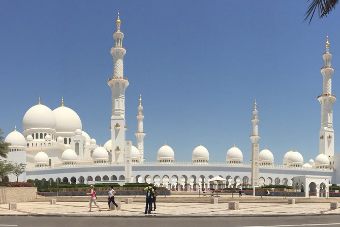 Private Abu Dhabi Tour From Dubai - Heritage Village, Emirates Palace, and the Abu Dhabi Story You Get Between Stops