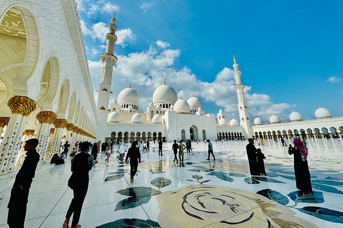 Private Abudhabi City Tour from Dubai - Qasr Al Watan: culture and leadership in palace form