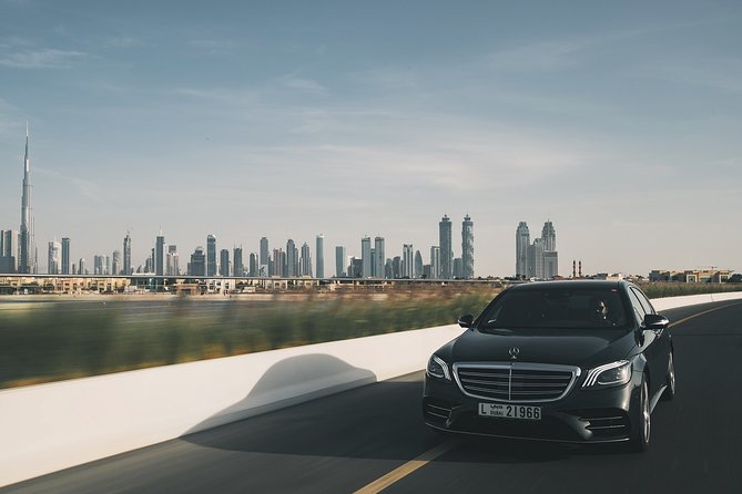 Private Airport Transfer From or To Dubai Airport - Arrival Day: From Customs to a Driver Holding Your Name