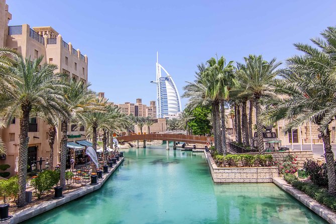 Private Dubai City Tour: A Premium Experience of Old and New - Pickup, Air-Conditioned Transit, and Getting Oriented Fast