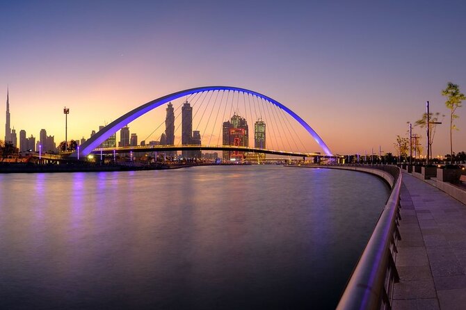 Private Dubai Sunset and Night Sightseeing Tour - The Pointe on Palm Jumeirah: a retail stop with real sunset payoff