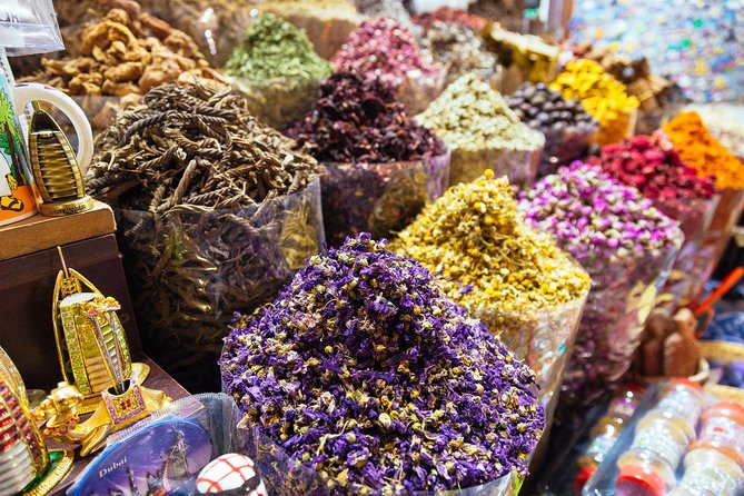 PRIVATE Food Tour: The 10 Tastings of Dubai With Locals - Stop 3: Al Souq Al Kabeer and the Hindu Temple Complex at Bur Dubai creek