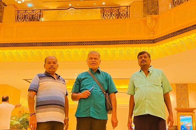 Private Full Day Abu Dhabi City Tour from Dubai - Sheikh Zayed Grand Mosque Center: the 1-hour anchor stop