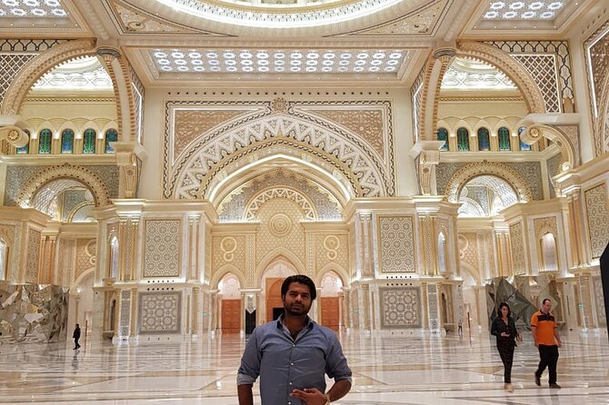Private Full Day Abu Dhabi City Tour from Dubai - The Corniche: your included 1-hour waterfront reset