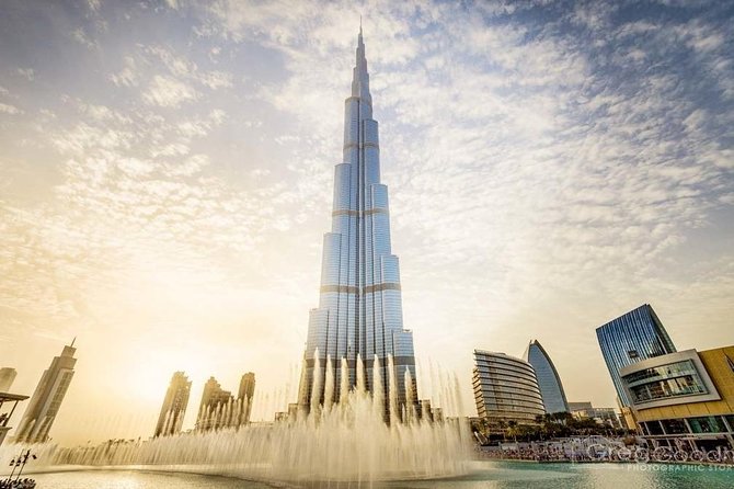 Private Full Day Old Heritage & Modern Dubai City Tour with Lunch - Jumeirah Mosque and the old-to-new transition