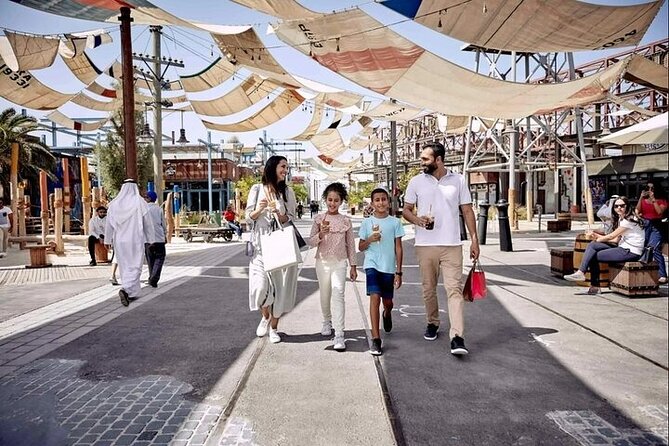 Private Full Day Sightseeing Tour In Dubai - La Mer and Atlantis on the Palm: relaxation plus big-resort theater