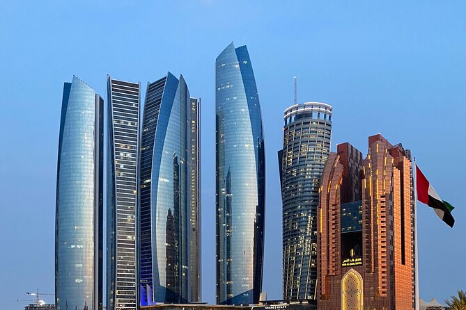 Private Full-Day Tour in Abu Dhabi - Private Abu Dhabi highlights, sized for up to four