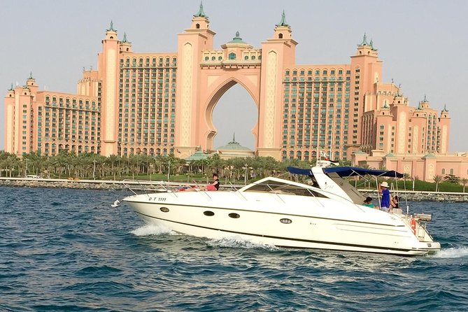Private Luxury Everest Yacht Cruise from Dubai Marina - Why this Dubai Marina yacht cruise feels like VIP
