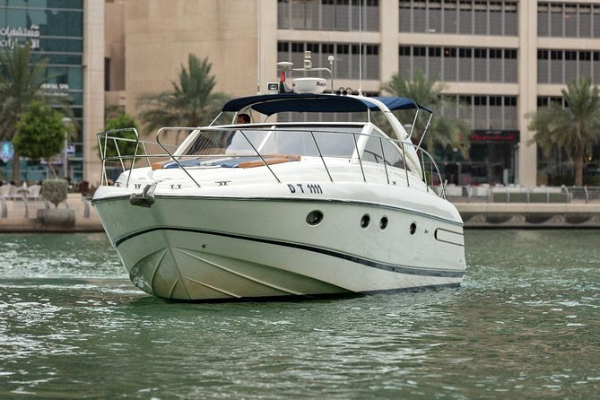 Private Luxury Everest Yacht Cruise from Dubai Marina - Boarding at Everest Yacht Charter, what you get on the yacht