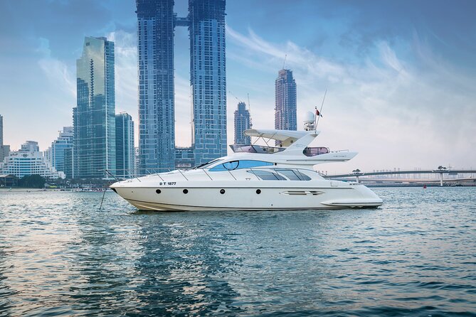 Private Luxury Yacht Cruise for up to 20 people - Dubai Marina to Burj Al Arab by boat, without the crowd problem