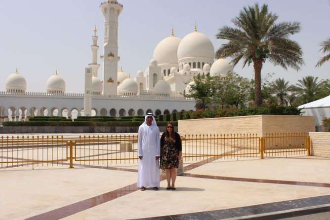Private Sheikh Zayed Grand Mosque Tour - How the guide changes everything: architecture, calligraphy, and UAE context