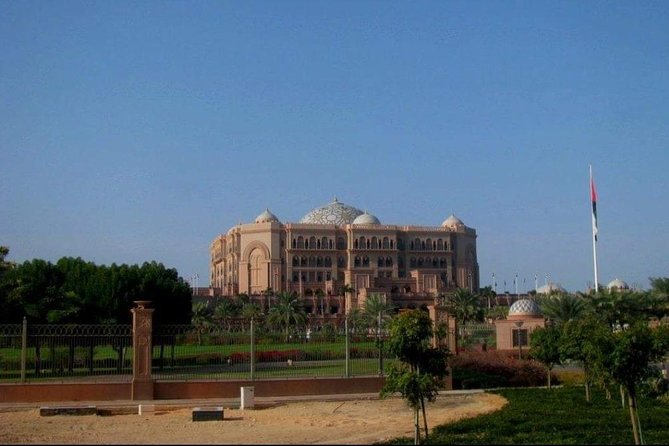 Private Tour : Abu Dhabi Full Day City Tour - Corniche and Emirates Palace, High-End Views in Under an Hour