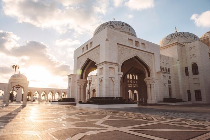 Qasr Al Watan Entry Ticket in Abu Dhabi - House of Knowledge: manuscripts and ancient texts that change the pace