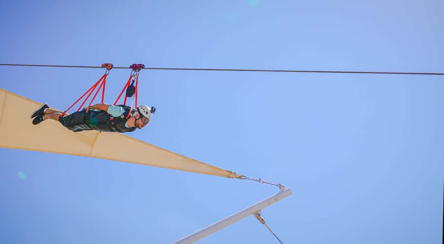 Ras al Khaimah: Jais Flight - World's Longest Zipline Ticket - Gear up fast: what the setup means for your comfort