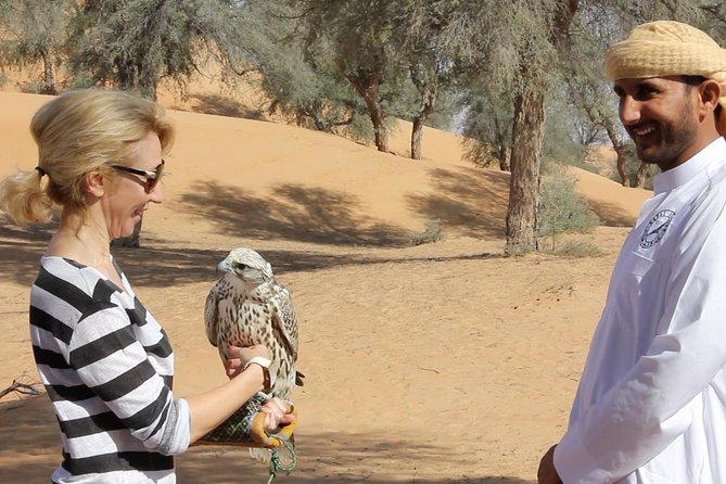 Small-Group Tour: Falcon 2—Dubai Falconry Safari - Falcon 2 in Dubai: The One Morning You Will Remember