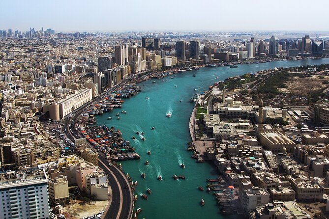 Snapshot Tour of Dubai includes photo stop at Atlantis & Madinath Jumeirah - Zabeel Palace: A Royal Stop Without the Commitment