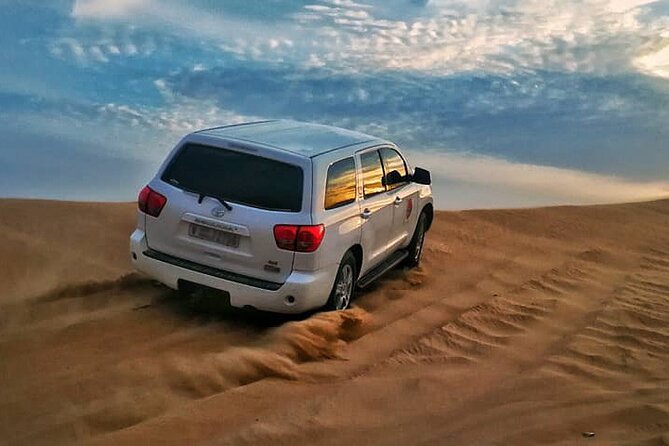 Sunset Desert Safari Dubai with BBQ Dinner & Live Shows - Key highlights worth showing up for