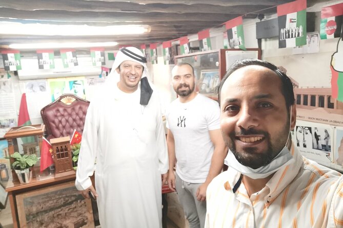 Walking tour Dubai Old Town / Old City, Creek, Abra, Souks - Al Fahidi and Al Bastakia: seeing mid-century Dubai before the tourist labels